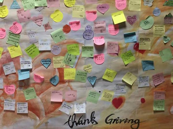 總有奇跡在這里誕生——唐山森泰教育升1報(bào)道：《感恩你，一路相隨伴著我！》   