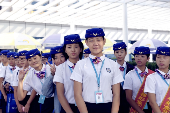 為什么都選擇石家莊中英航空學校？