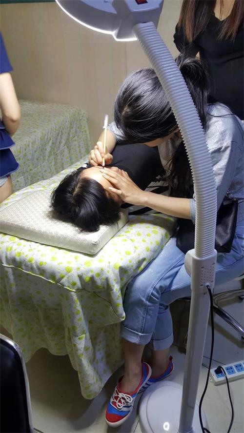 專業(yè)難怎么辦？唐山美容學(xué)校名師指導(dǎo)助你成功！