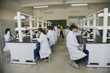 山東現(xiàn)代畜牧獸醫(yī)專修學(xué)校怎么樣？有什么辦學(xué)優(yōu)勢嗎？