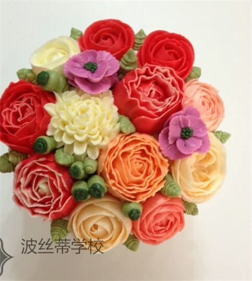 煙臺波斯蒂糕點(diǎn)培訓(xùn)學(xué)校韓式裱花班開班啦！趕快來圍觀！