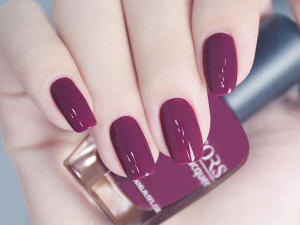 學(xué)美甲，就到保定世紀美黛美容美發(fā)學(xué)校！