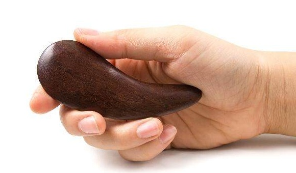 刮痧是如何進行的？