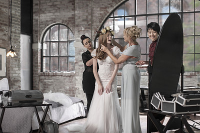 新娘妝基礎步驟怎么做？張家口尚品化妝攝影學校告訴你！