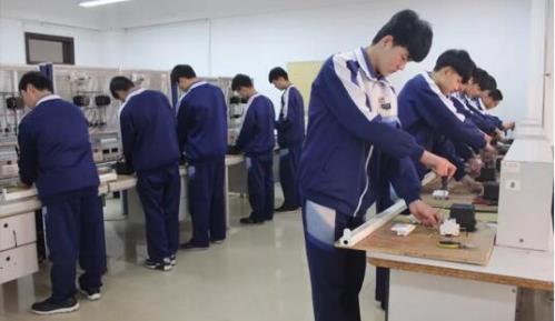 藍(lán)海職業(yè)學(xué)校有哪些適合男生的技術(shù)專業(yè)？