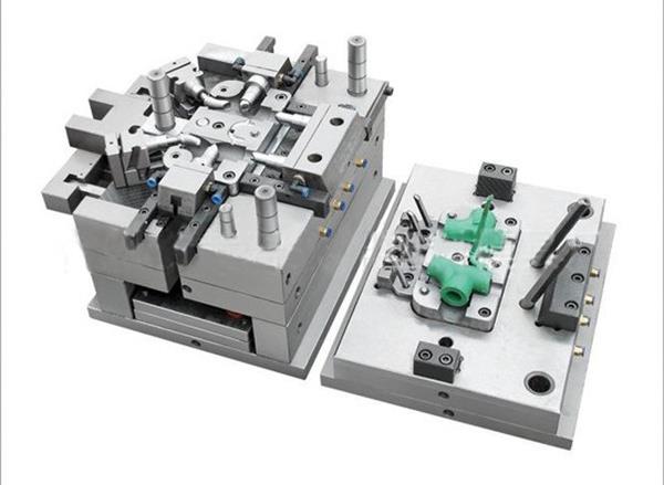 青島市電子信息技術學校高級技工專業(yè)都有什么？