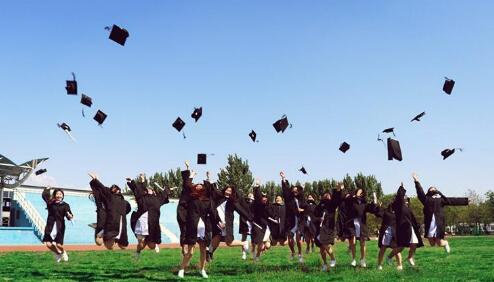 與同類院校相比，北京現(xiàn)代體育學(xué)院、航空乘務(wù)學(xué)院都有哪些優(yōu)勢(shì)？