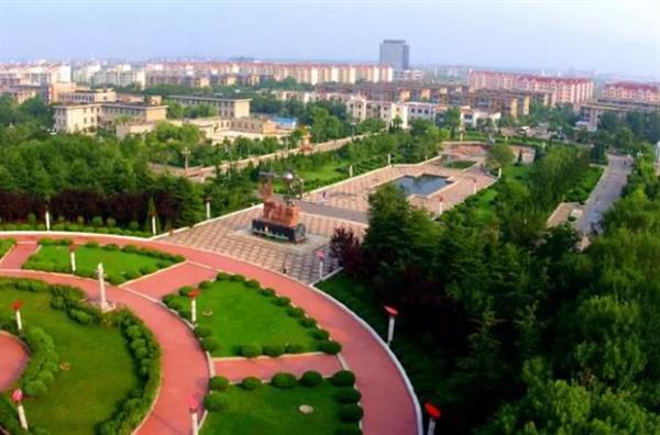 秦皇島渤?？萍贾械葘I(yè)學(xué)校